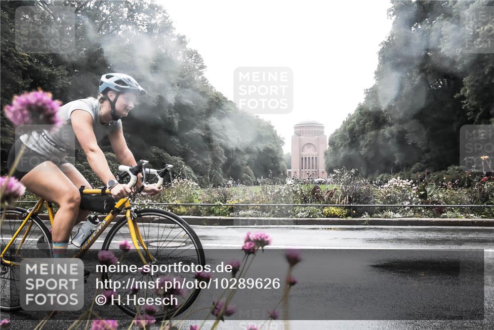 13.09.2026 - Stadtparktriathlon H.Heesch http://msf.ph/oto/10289626 13.09.2026 12:56:21 Radfahren 1154, 1260, 1268, 1275, 1426 meine-sportfotos.de