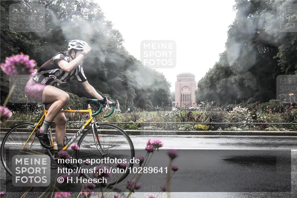 13.09.2026 - Stadtparktriathlon H.Heesch http://msf.ph/oto/10289641 13.09.2026 12:56:27 Radfahren 1192, 1208, 1275, 1366 meine-sportfotos.de