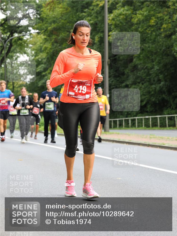 13.09.2026 - 21. swb-Marathon Bremen TobiasT http://msf.ph/oto/10289642 13.09.2026 12:28:49 Laufen 7458, 419, 0364, 2, 326 meine-sportfotos.de