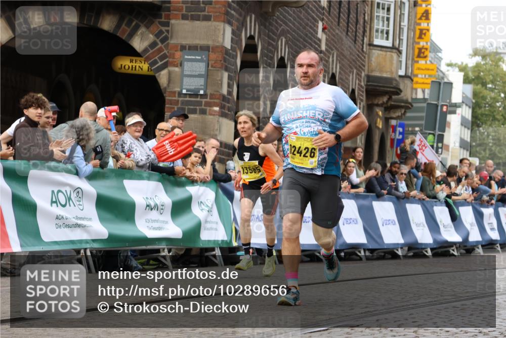 13.09.2026 - 21. swb-Marathon Bremen Strokosch-Dieckow http://msf.ph/oto/10289656 13.09.2026 10:42:16 Ziel 10972, 12426, 12468, 13621, 10358, 10632, 10775, 11375, 11630, 12395, 12525 meine-sportfotos.de