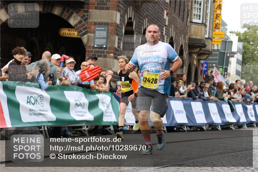 13.09.2026 - 21. swb-Marathon Bremen Strokosch-Dieckow http://msf.ph/oto/10289670 13.09.2026 10:42:16 Ziel 10972, 12426, 12468, 13621, 10358, 10632, 10775, 11375, 11630, 12395, 12525 meine-sportfotos.de