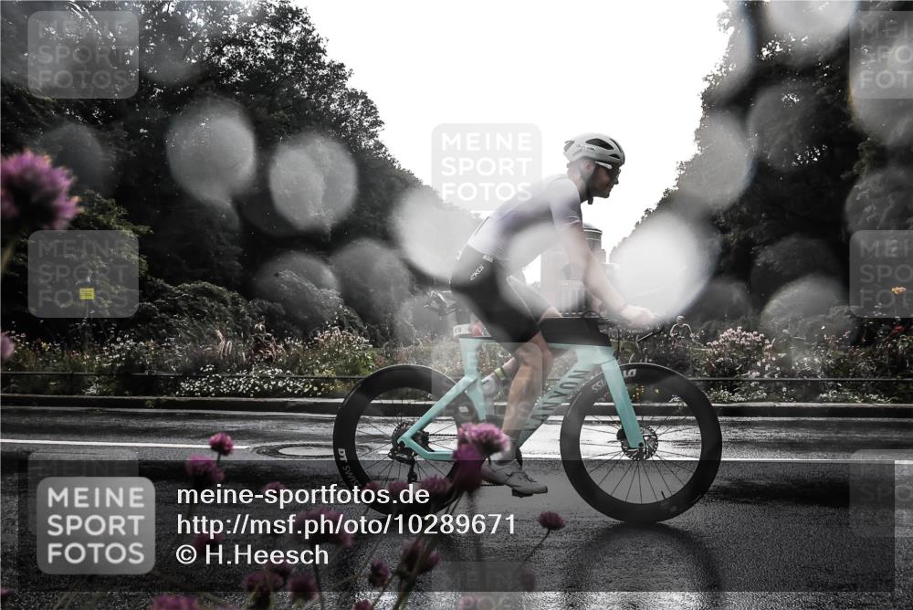 13.09.2026 - Stadtparktriathlon H.Heesch http://msf.ph/oto/10289671 13.09.2026 11:46:41 Radfahren 870, 917 meine-sportfotos.de
