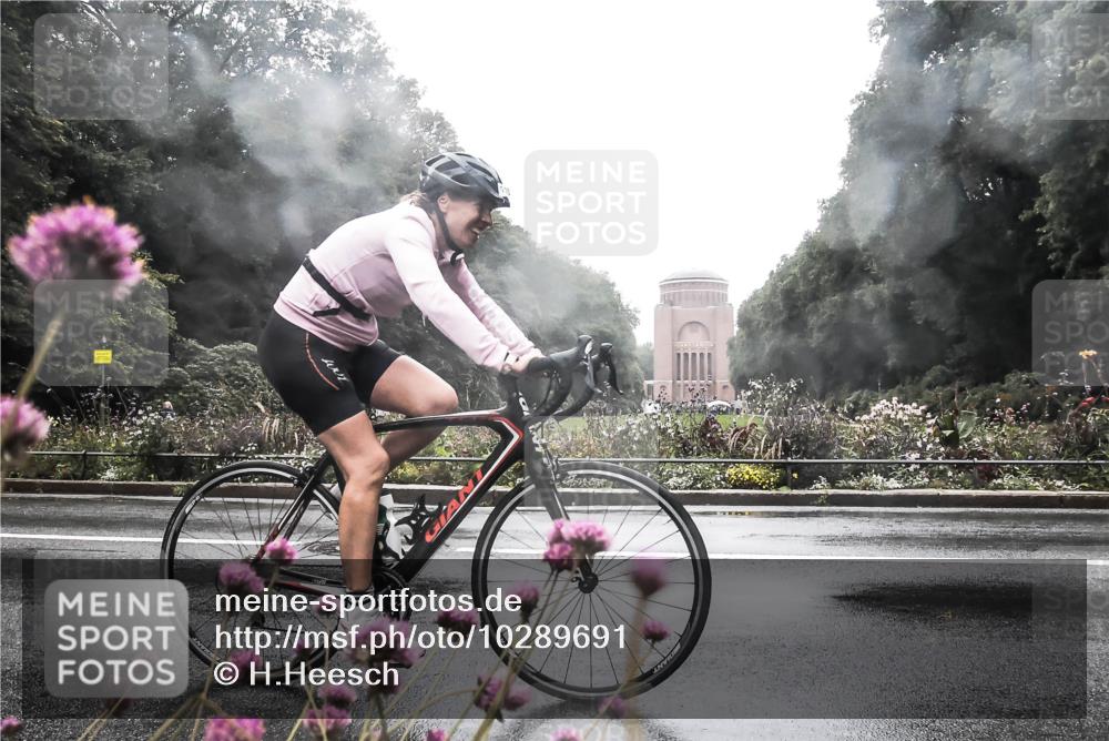 13.09.2026 - Stadtparktriathlon H.Heesch http://msf.ph/oto/10289691 13.09.2026 12:56:40 Radfahren 1123, 1241, 1253, 1271, 1389, 1427 meine-sportfotos.de
