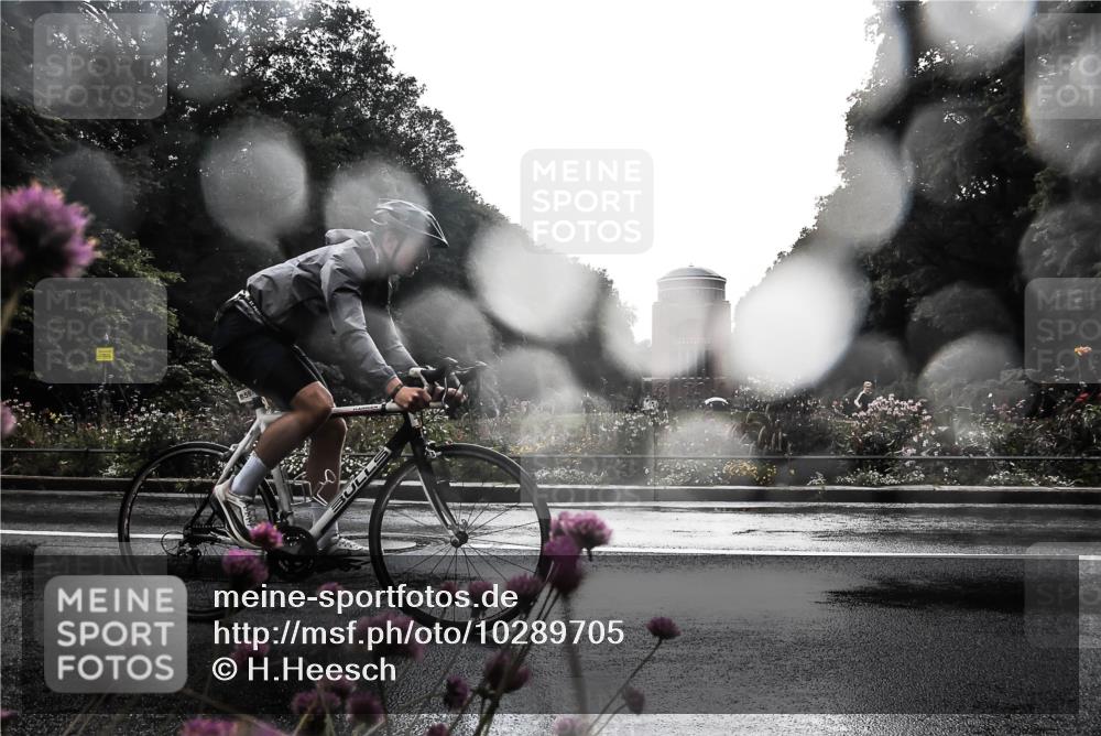 13.09.2026 - Stadtparktriathlon H.Heesch http://msf.ph/oto/10289705 13.09.2026 11:47:15 Radfahren 859, 893 meine-sportfotos.de