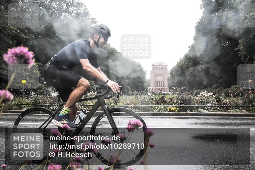 13.09.2026 - Stadtparktriathlon H.Heesch http://msf.ph/oto/10289713 13.09.2026 12:56:48 Radfahren 1083, 1105, 1176, 1205, 1231 meine-sportfotos.de