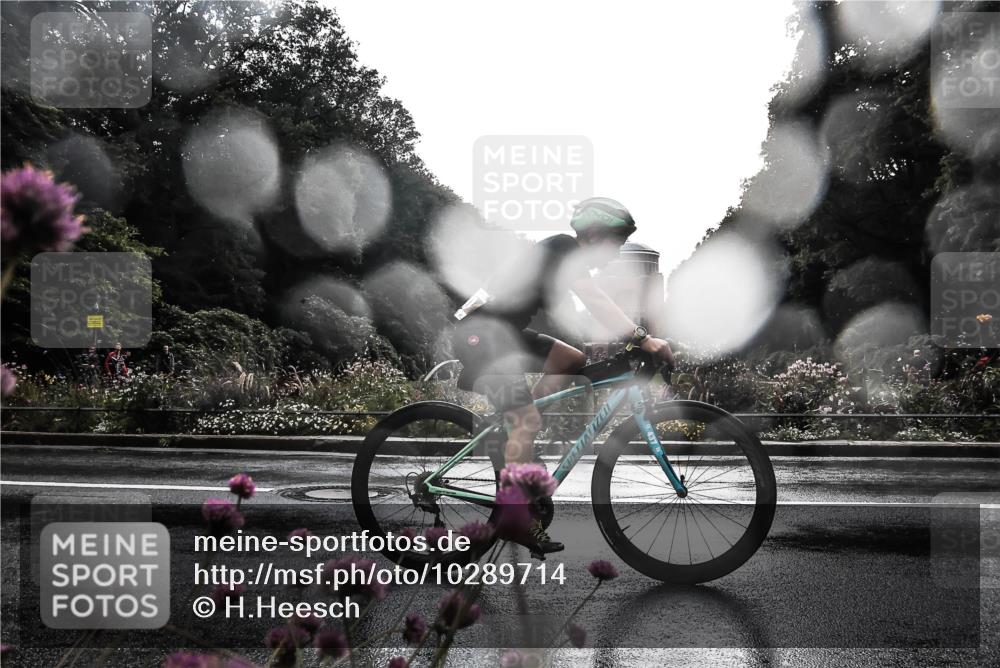 13.09.2026 - Stadtparktriathlon H.Heesch http://msf.ph/oto/10289714 13.09.2026 11:47:23 Radfahren 745, 800, 826, 863, 869, 935 meine-sportfotos.de