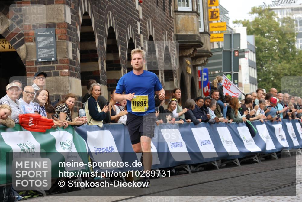 13.09.2026 - 21. swb-Marathon Bremen Strokosch-Dieckow http://msf.ph/oto/10289731 13.09.2026 10:42:24 Ziel 12426, 12468, 13585, 13621, 10312, 10358, 10632, 10775, 11375, 11779, 12281 meine-sportfotos.de