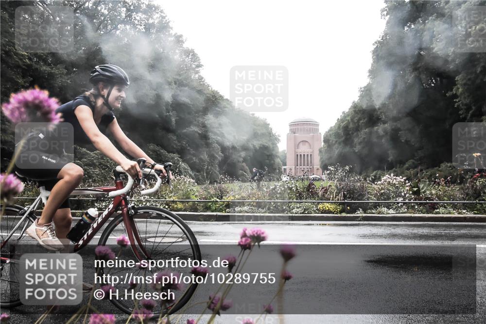 13.09.2026 - Stadtparktriathlon H.Heesch http://msf.ph/oto/10289755 13.09.2026 12:56:58 Radfahren 1109, 1146, 1196, 1272 meine-sportfotos.de