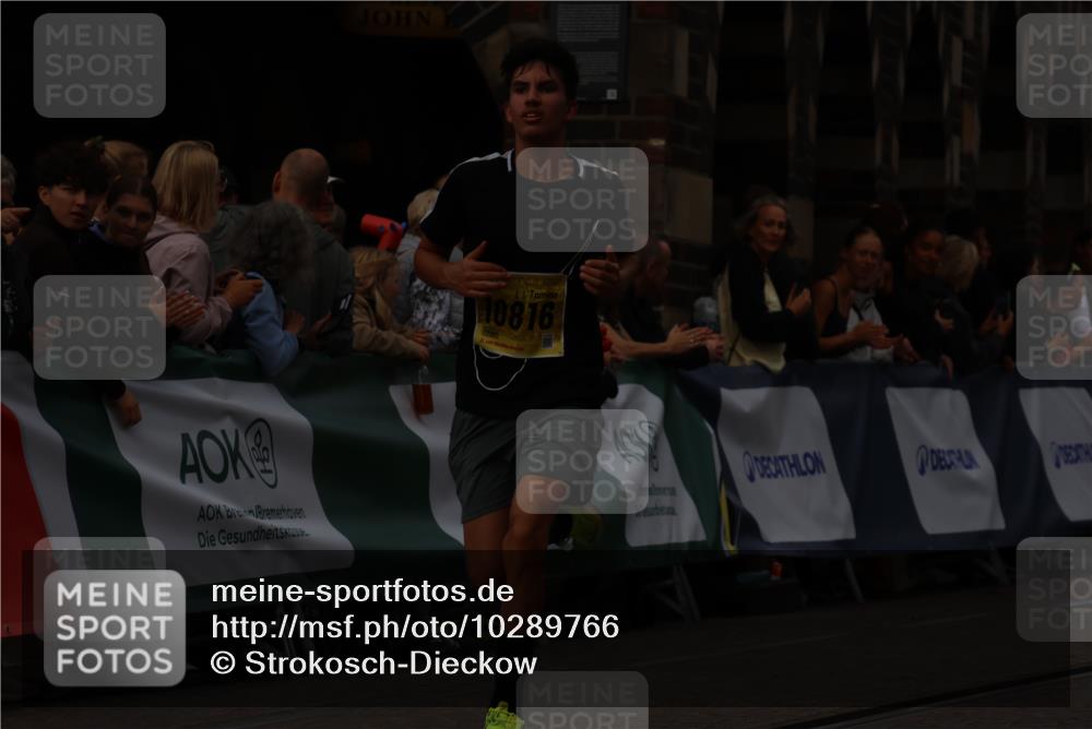13.09.2026 - 21. swb-Marathon Bremen Strokosch-Dieckow http://msf.ph/oto/10289766 13.09.2026 10:42:54 Ziel 10312, 10358, 10632, 10775, 11375, 11779, 12281, 12395, 10336, 11042, 11143, 11265, 11442, 12053, 13523 meine-sportfotos.de