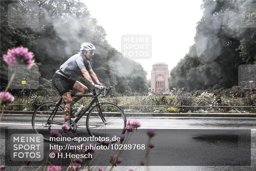 13.09.2026 - Stadtparktriathlon H.Heesch http://msf.ph/oto/10289768 13.09.2026 12:57:09 Radfahren 1198, 1265, 1346 meine-sportfotos.de
