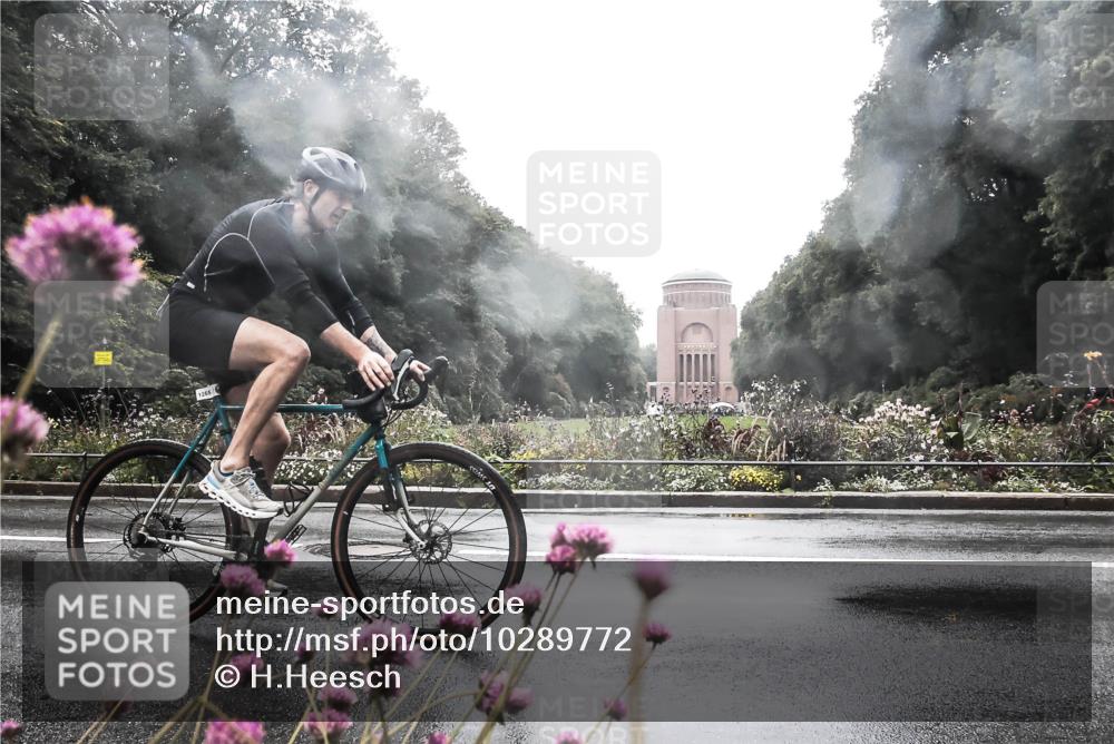13.09.2026 - Stadtparktriathlon H.Heesch http://msf.ph/oto/10289772 13.09.2026 12:57:12 Radfahren 1198, 1265, 1346 meine-sportfotos.de
