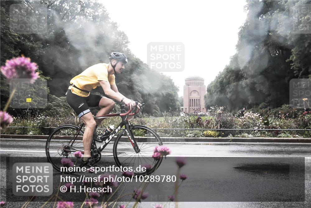 13.09.2026 - Stadtparktriathlon H.Heesch http://msf.ph/oto/10289780 13.09.2026 12:57:17 Radfahren 1284, 1301, 1333 meine-sportfotos.de