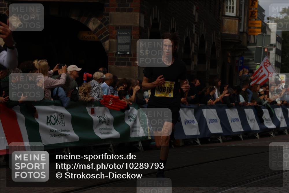 13.09.2026 - 21. swb-Marathon Bremen Strokosch-Dieckow http://msf.ph/oto/10289793 13.09.2026 10:43:35 Ziel 10346, 10456, 11042, 11143, 11265, 11632, 12053, 12406, 12469, 13523, 11019, 11948, 12250, 12253, 13509 meine-sportfotos.de