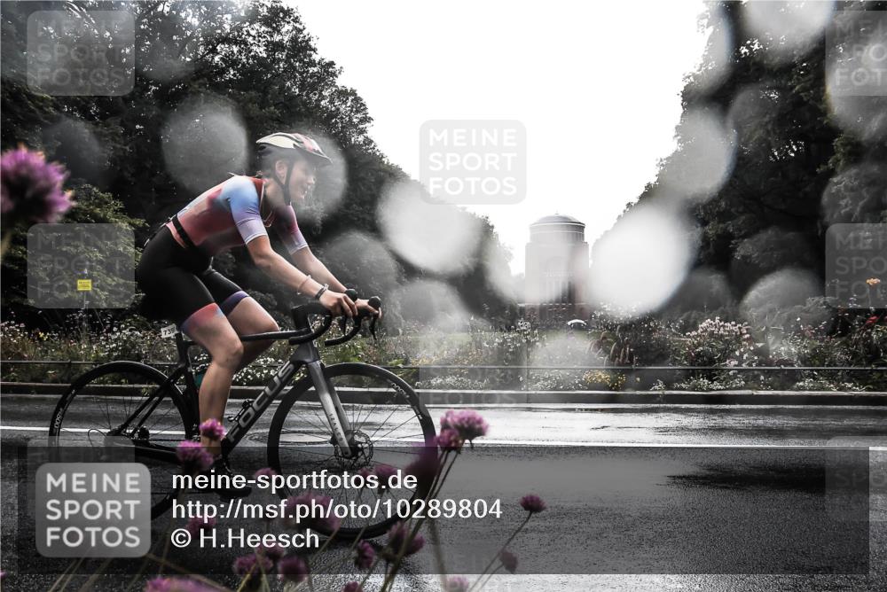 13.09.2026 - Stadtparktriathlon H.Heesch http://msf.ph/oto/10289804 13.09.2026 11:48:19 Radfahren 739, 781 meine-sportfotos.de