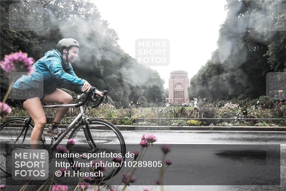13.09.2026 - Stadtparktriathlon H.Heesch http://msf.ph/oto/10289805 13.09.2026 12:57:32 Radfahren 1091, 1127, 1283 meine-sportfotos.de