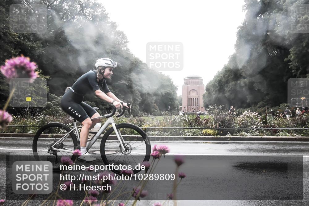 13.09.2026 - Stadtparktriathlon H.Heesch http://msf.ph/oto/10289809 13.09.2026 12:57:35 Radfahren 1091, 1283, 1392 meine-sportfotos.de