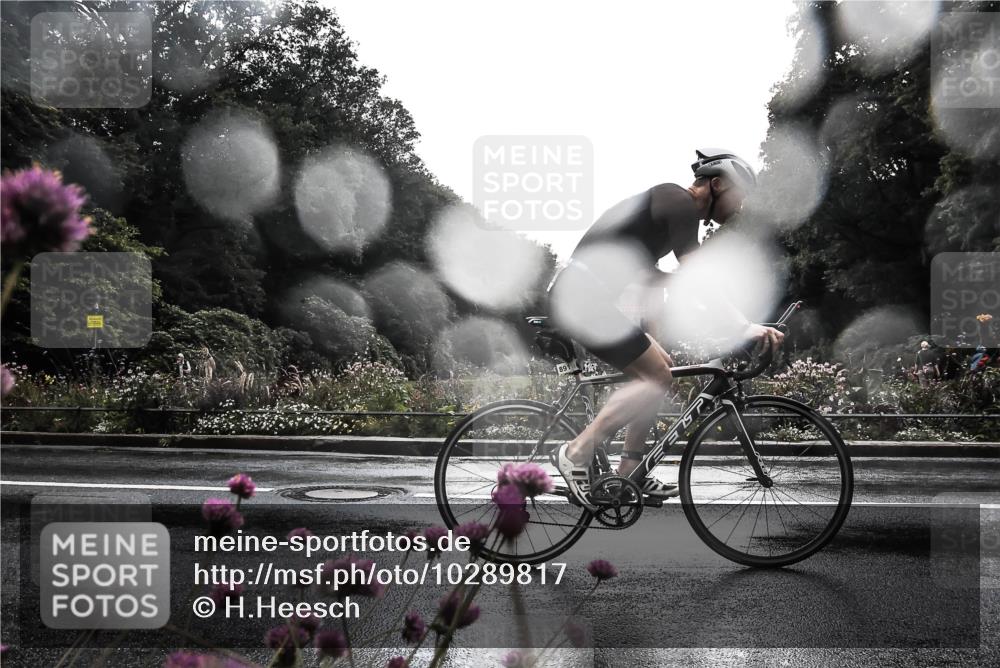 13.09.2026 - Stadtparktriathlon H.Heesch http://msf.ph/oto/10289817 13.09.2026 11:48:25 Radfahren 842, 891, 897 meine-sportfotos.de