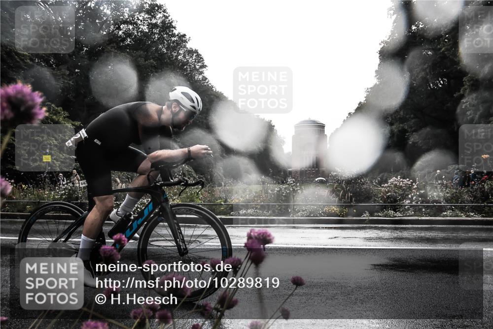 13.09.2026 - Stadtparktriathlon H.Heesch http://msf.ph/oto/10289819 13.09.2026 11:48:28 Radfahren 842, 891 meine-sportfotos.de