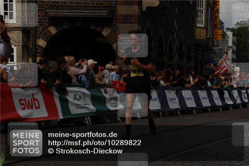13.09.2026 - 21. swb-Marathon Bremen Strokosch-Dieckow http://msf.ph/oto/10289822 13.09.2026 10:43:35 Ziel 10346, 10456, 11042, 11143, 11265, 11632, 12053, 12406, 12469, 13523, 11019, 11948, 12250, 12253, 13509 meine-sportfotos.de