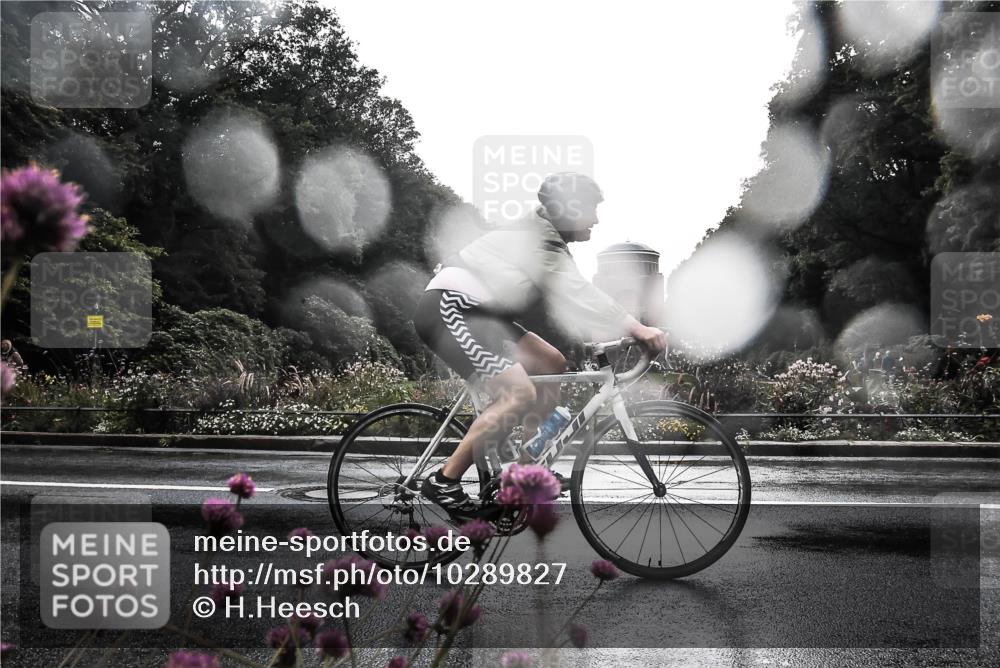 13.09.2026 - Stadtparktriathlon H.Heesch http://msf.ph/oto/10289827 13.09.2026 11:48:34 Radfahren 741, 757, 774, 884 meine-sportfotos.de
