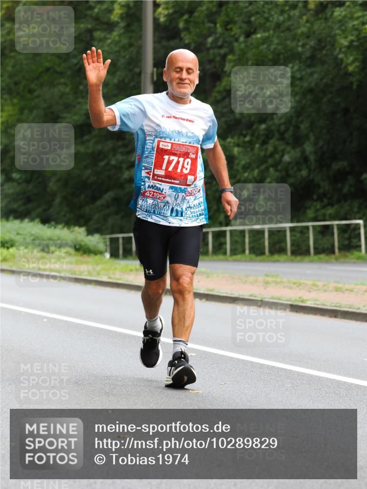 13.09.2026 - 21. swb-Marathon Bremen TobiasT http://msf.ph/oto/10289829 13.09.2026 12:29:15 Laufen 21, 1719, 1711, 21, 42, 195, 10, 000 meine-sportfotos.de
