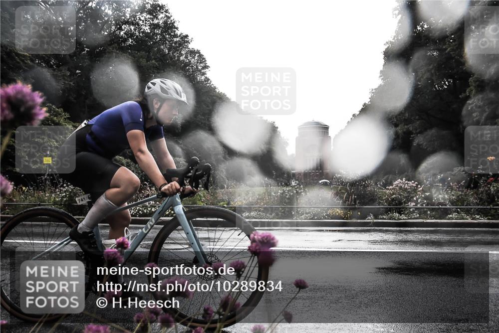 13.09.2026 - Stadtparktriathlon H.Heesch http://msf.ph/oto/10289834 13.09.2026 11:48:34 Radfahren 741, 757, 774, 884 meine-sportfotos.de