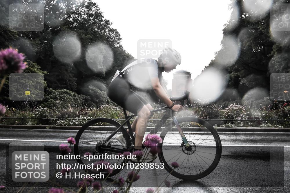 13.09.2026 - Stadtparktriathlon H.Heesch http://msf.ph/oto/10289853 13.09.2026 11:48:46 Radfahren 737, 766, 787, 804, 807, 825 meine-sportfotos.de