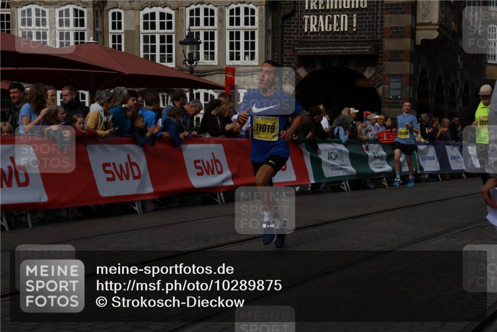 13.09.2026 - 21. swb-Marathon Bremen Strokosch-Dieckow http://msf.ph/oto/10289875 13.09.2026 10:44:02 Ziel 10742, 11019, 11607, 11948, 12250, 12253, 13509, 11108, 11644, 11758 meine-sportfotos.de