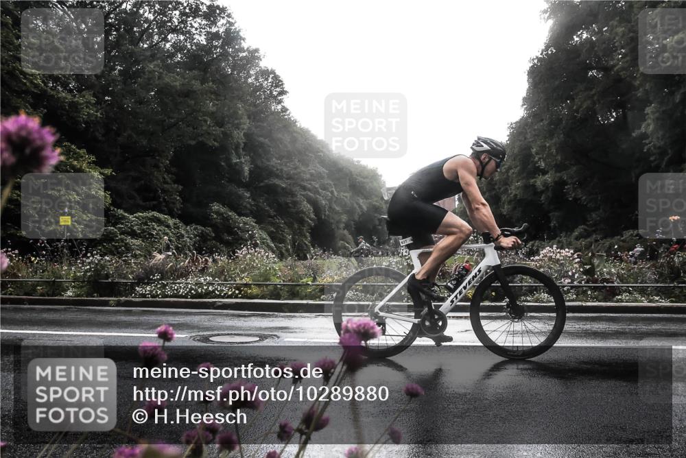 13.09.2026 - Stadtparktriathlon H.Heesch http://msf.ph/oto/10289880 13.09.2026 11:49:08 Radfahren 743, 744, 862, 927 meine-sportfotos.de