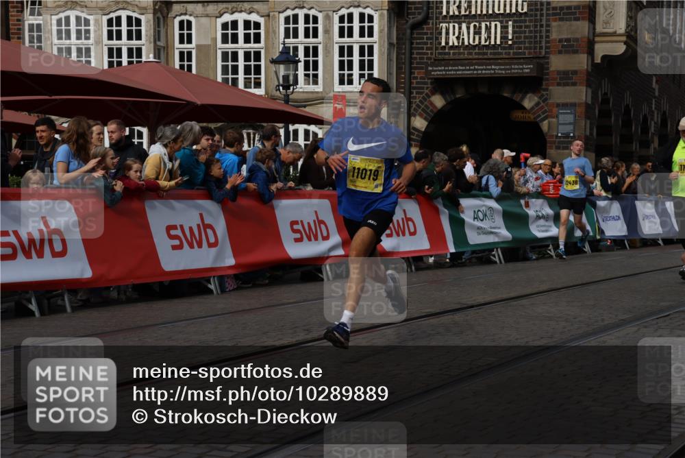 13.09.2026 - 21. swb-Marathon Bremen Strokosch-Dieckow http://msf.ph/oto/10289889 13.09.2026 10:44:02 Ziel 10742, 11019, 11607, 11948, 12250, 12253, 13509, 11108, 11644, 11758 meine-sportfotos.de