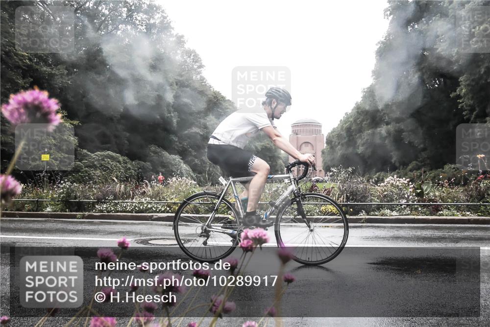 13.09.2026 - Stadtparktriathlon H.Heesch http://msf.ph/oto/10289917 13.09.2026 12:58:33 Radfahren 1212, 1237, 1295, 1300, 1312, 1383 meine-sportfotos.de