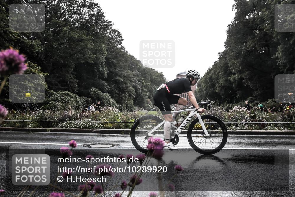 13.09.2026 - Stadtparktriathlon H.Heesch http://msf.ph/oto/10289920 13.09.2026 11:49:36 Radfahren 710, 735, 750, 765, 793, 810, 919, 941 meine-sportfotos.de