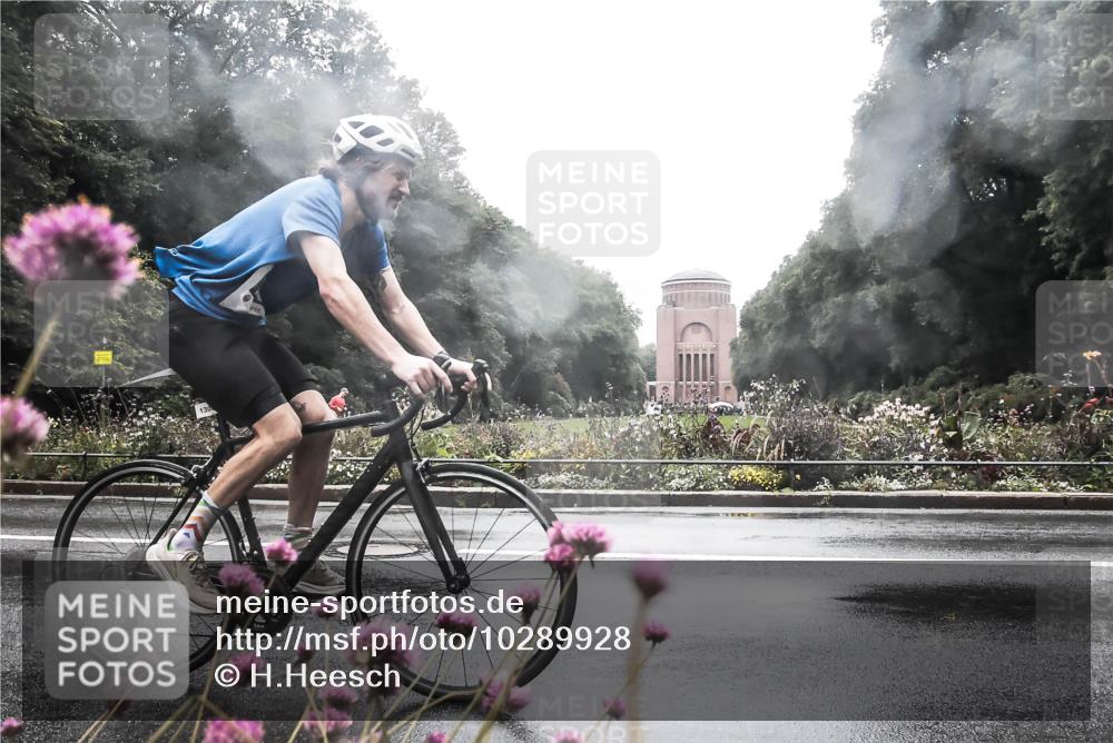 13.09.2026 - Stadtparktriathlon H.Heesch http://msf.ph/oto/10289928 13.09.2026 12:58:37 Radfahren 1256, 1295, 1300, 1340, 1383 meine-sportfotos.de