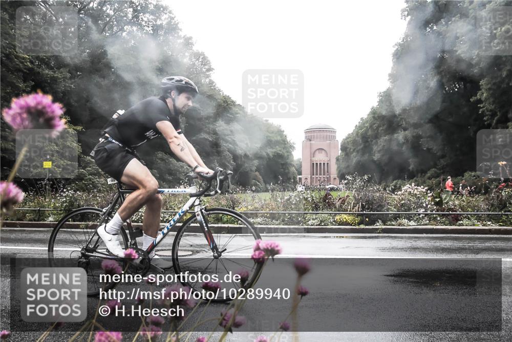 13.09.2026 - Stadtparktriathlon H.Heesch http://msf.ph/oto/10289940 13.09.2026 12:58:44 Radfahren 1343, 1369 meine-sportfotos.de