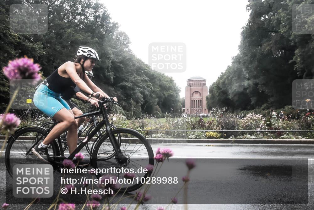 13.09.2026 - Stadtparktriathlon H.Heesch http://msf.ph/oto/10289988 13.09.2026 12:59:15 Radfahren 1070, 1151, 1219, 1292, 1381 meine-sportfotos.de