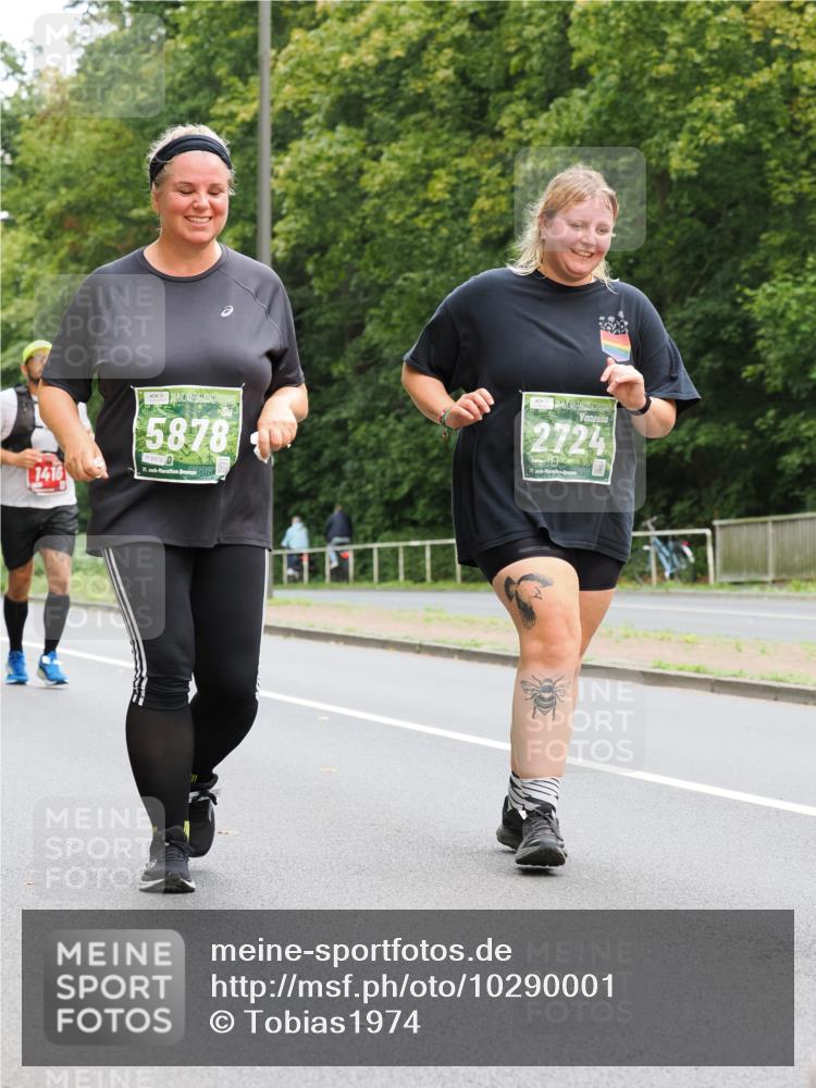 13.09.2026 - 21. swb-Marathon Bremen TobiasT http://msf.ph/oto/10290001 13.09.2026 12:29:52 Laufen 1416, 5878, 8976, 21, 26, 2724, 21, 126 meine-sportfotos.de