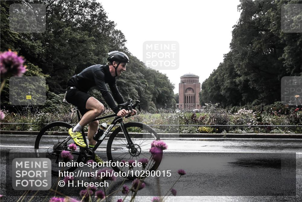 13.09.2026 - Stadtparktriathlon H.Heesch http://msf.ph/oto/10290015 13.09.2026 11:50:30 Radfahren 908 meine-sportfotos.de