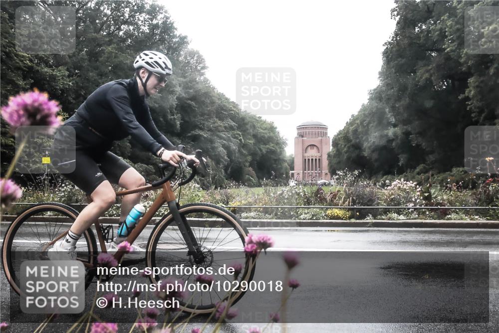 13.09.2026 - Stadtparktriathlon H.Heesch http://msf.ph/oto/10290018 13.09.2026 12:59:24 Radfahren 1094, 1277, 1339, 1379, 1406 meine-sportfotos.de