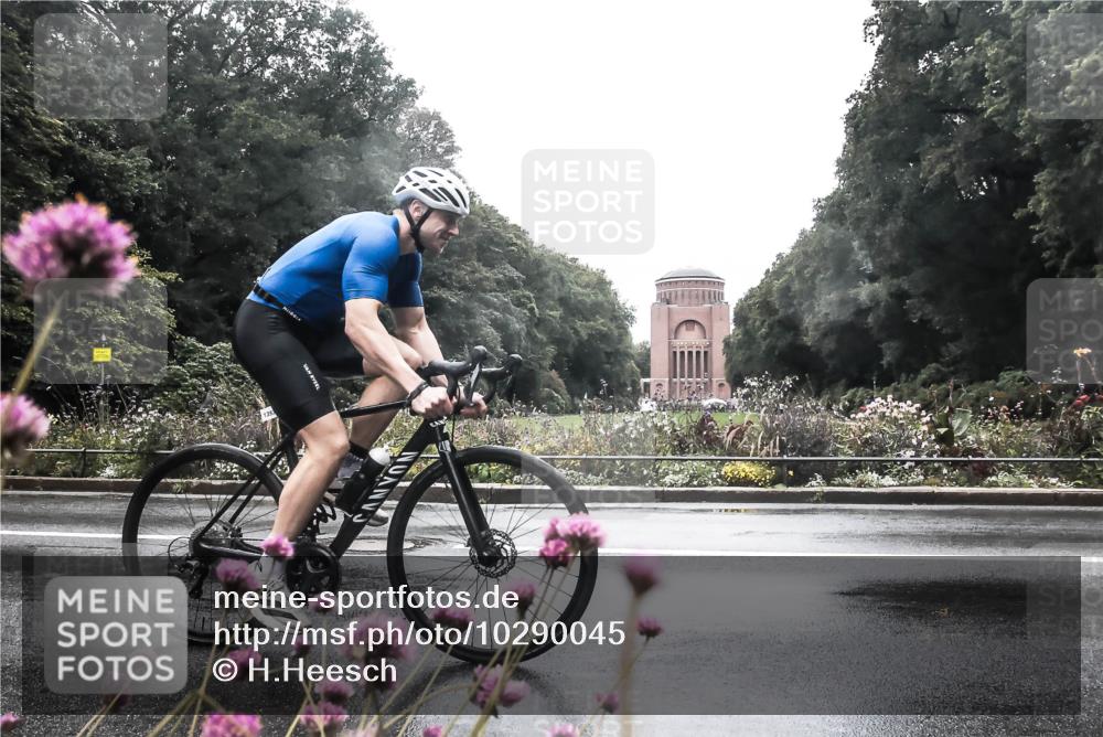 13.09.2026 - Stadtparktriathlon H.Heesch http://msf.ph/oto/10290045 13.09.2026 12:59:43 Radfahren 1168, 1270, 1303, 1353, 1428 meine-sportfotos.de