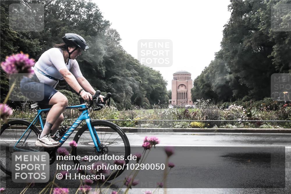 13.09.2026 - Stadtparktriathlon H.Heesch http://msf.ph/oto/10290050 13.09.2026 12:59:45 Radfahren 1168, 1302, 1303, 1353, 1428 meine-sportfotos.de