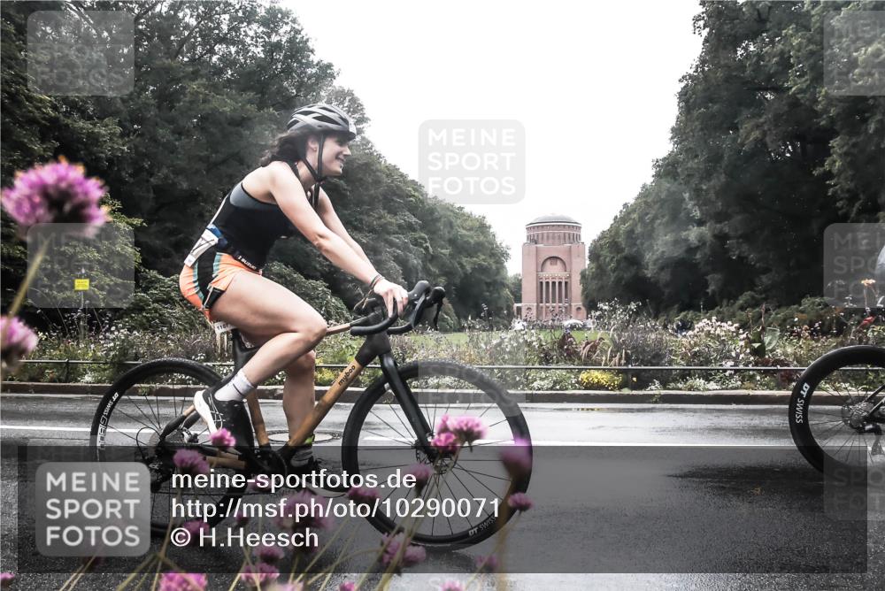 13.09.2026 - Stadtparktriathlon H.Heesch http://msf.ph/oto/10290071 13.09.2026 12:59:50 Radfahren 1107, 1247, 1252, 1302, 1414, 1428 meine-sportfotos.de