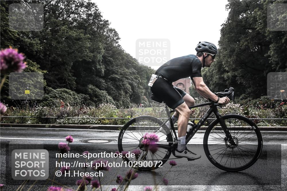 13.09.2026 - Stadtparktriathlon H.Heesch http://msf.ph/oto/10290072 13.09.2026 11:50:58 Radfahren 847, 923 meine-sportfotos.de