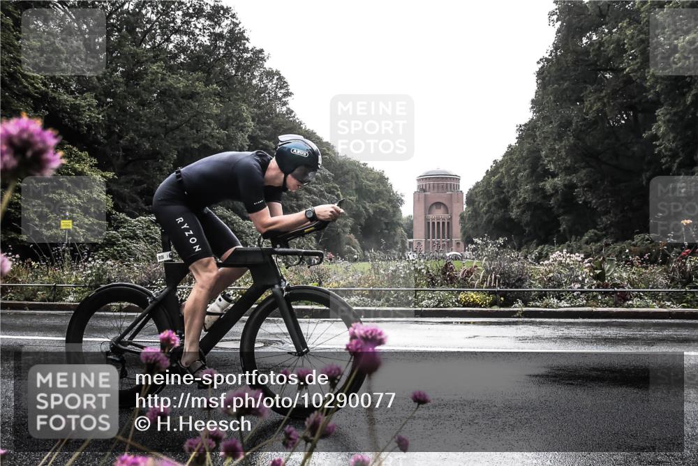 13.09.2026 - Stadtparktriathlon H.Heesch http://msf.ph/oto/10290077 13.09.2026 11:51:05 Radfahren 767, 896, 906 meine-sportfotos.de