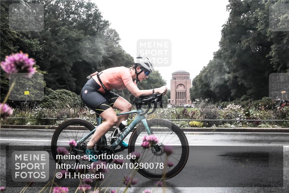 13.09.2026 - Stadtparktriathlon H.Heesch http://msf.ph/oto/10290078 13.09.2026 12:59:54 Radfahren 1247, 1252, 1418 meine-sportfotos.de