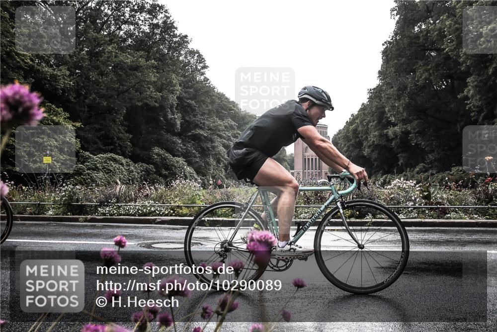 13.09.2026 - Stadtparktriathlon H.Heesch http://msf.ph/oto/10290089 13.09.2026 11:51:10 Radfahren 767, 904, 906, 963 meine-sportfotos.de