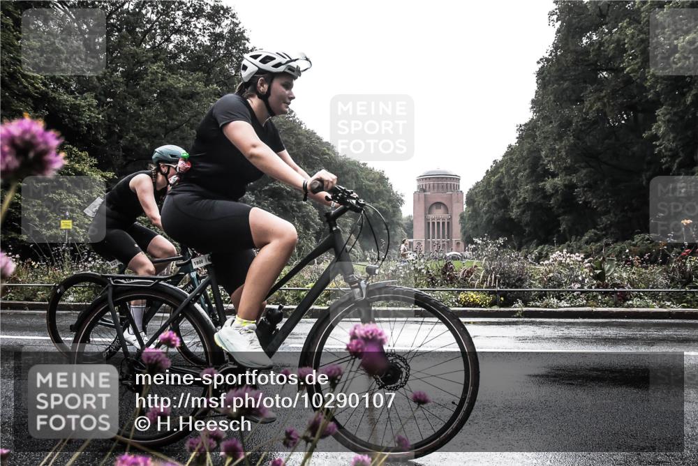 13.09.2026 - Stadtparktriathlon H.Heesch http://msf.ph/oto/10290107 13.09.2026 11:51:23 Radfahren 722, 812, 823, 853, 886, 894, 1800 meine-sportfotos.de