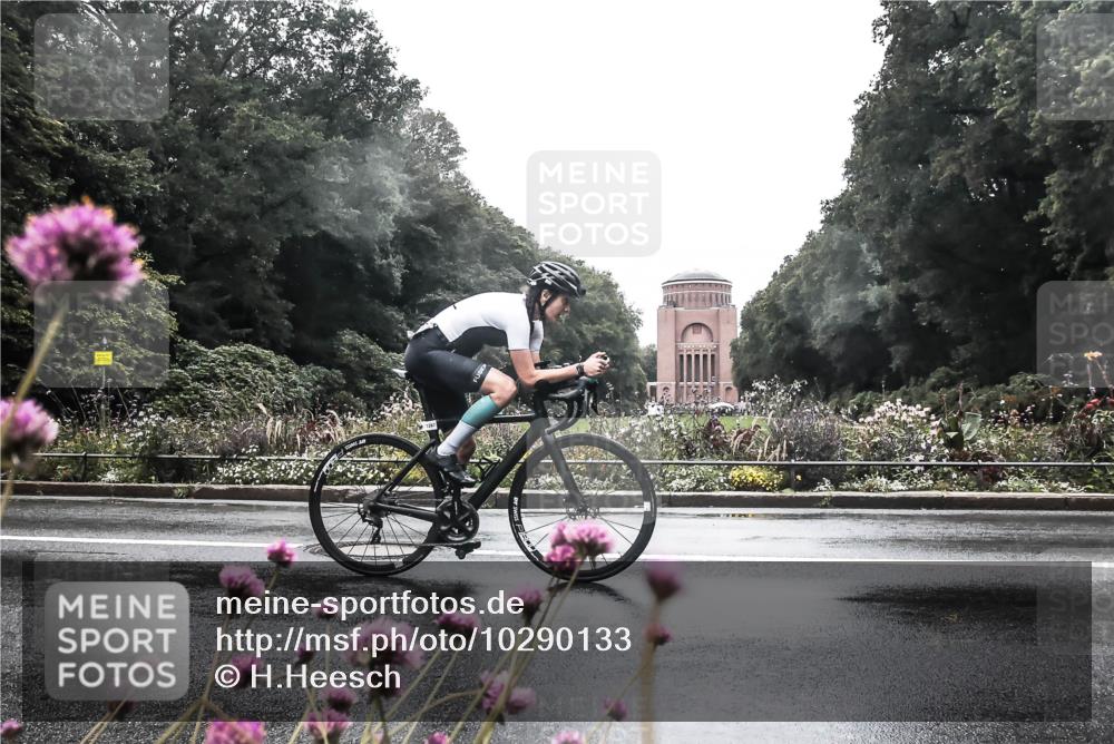 13.09.2026 - Stadtparktriathlon H.Heesch http://msf.ph/oto/10290133 13.09.2026 13:00:12 Radfahren 1117, 1160, 1203, 1267, 1310, 1358 meine-sportfotos.de