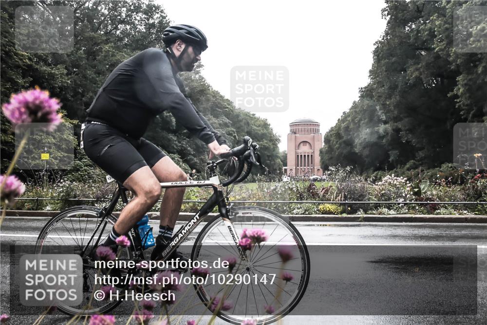 13.09.2026 - Stadtparktriathlon H.Heesch http://msf.ph/oto/10290147 13.09.2026 13:00:18 Radfahren 1243, 1288, 1307, 1330, 1350 meine-sportfotos.de