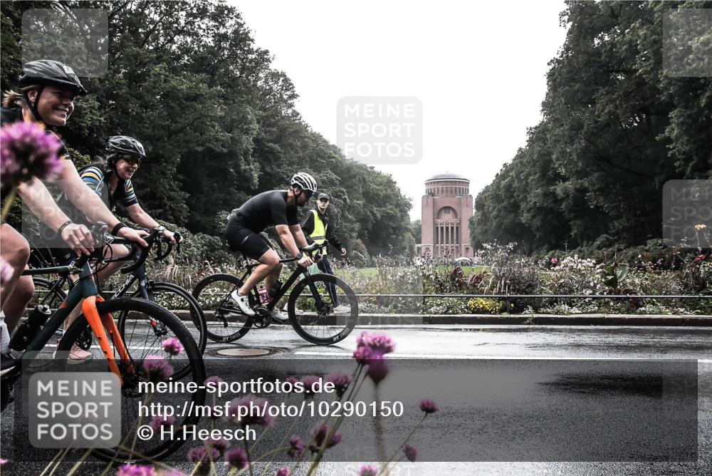 13.09.2026 - Stadtparktriathlon H.Heesch http://msf.ph/oto/10290150 13.09.2026 11:51:50 Radfahren 714, 773, 808, 911 meine-sportfotos.de