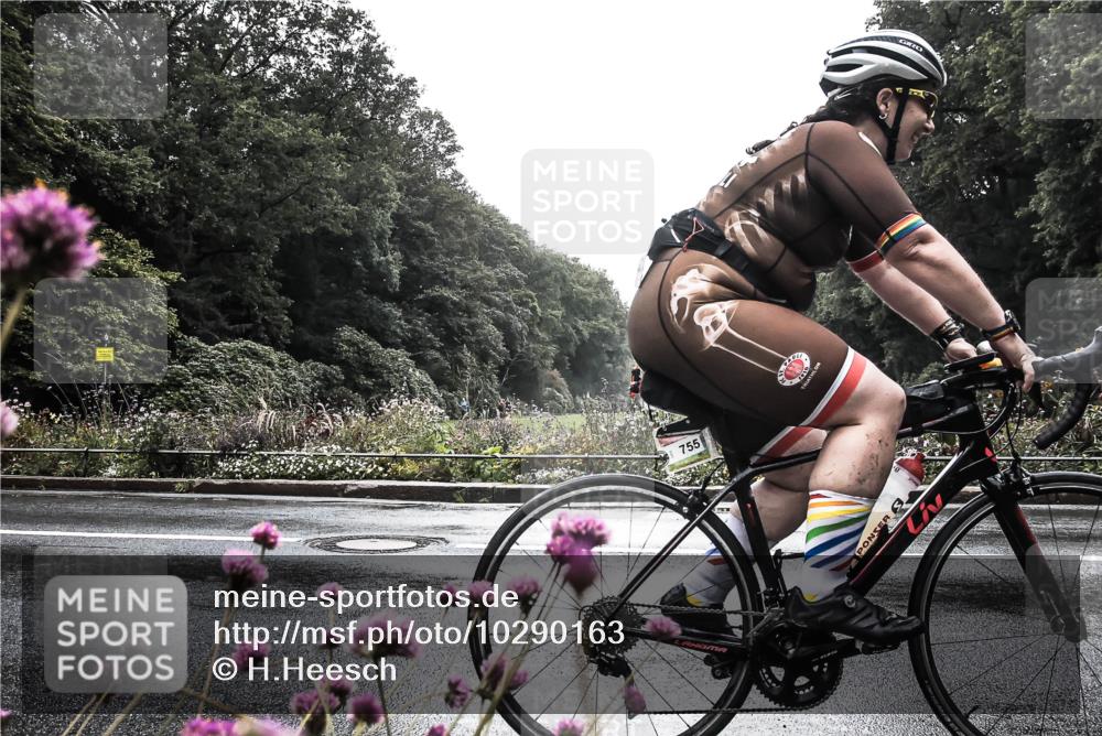 13.09.2026 - Stadtparktriathlon H.Heesch http://msf.ph/oto/10290163 13.09.2026 11:51:56 Radfahren 755, 830, 877 meine-sportfotos.de